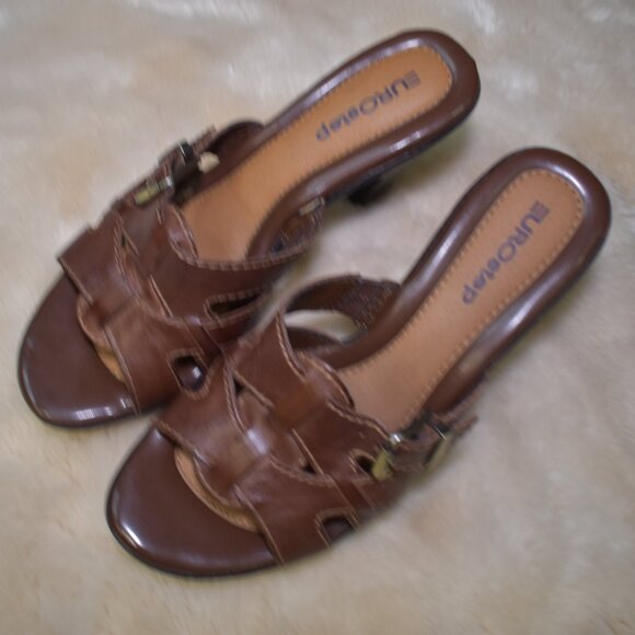 Eurostep Brown Leather Slip-On Sandals Size 8 Open Toe Buckle Casual Comfrot - Picture 2 of 10